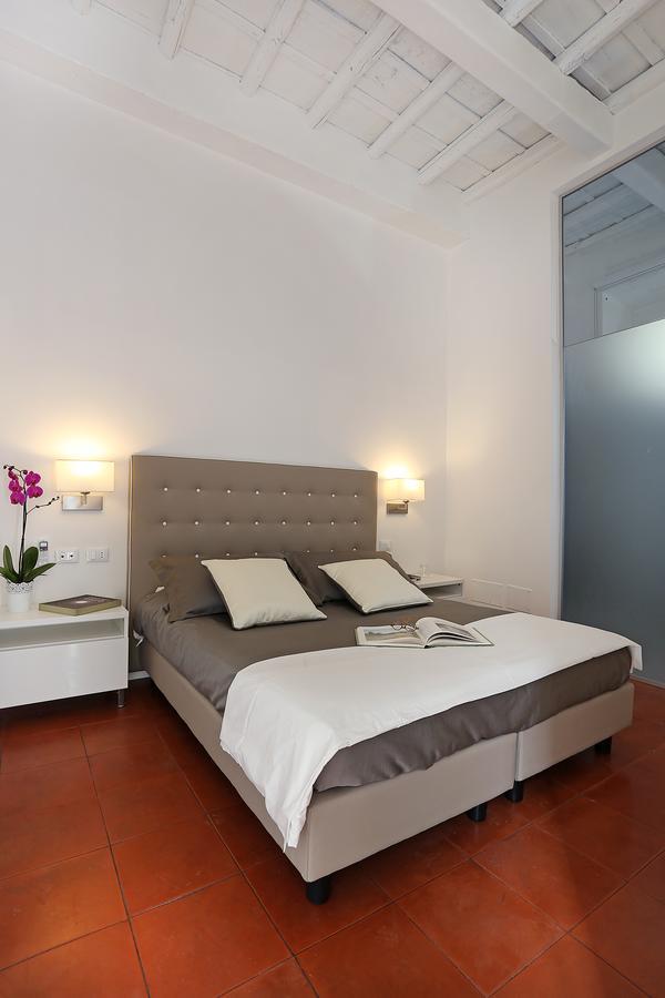 Domus Croce Bed & Breakfast Rome Exterior photo