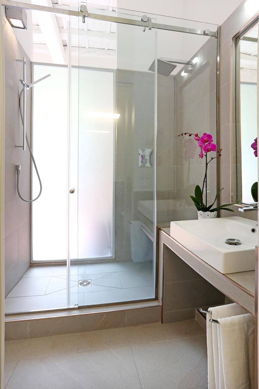 Domus Croce Bed & Breakfast Rome Exterior photo