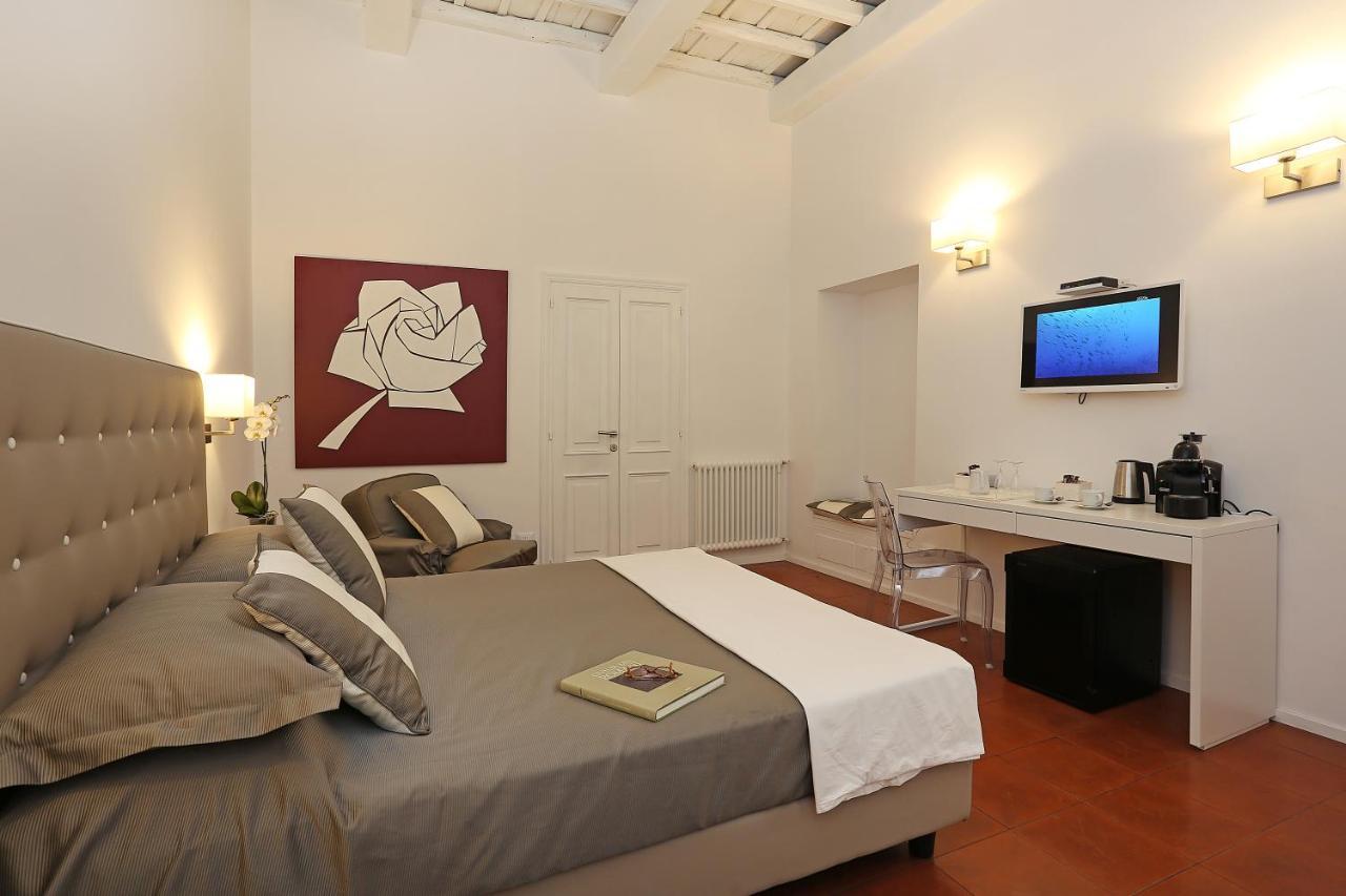 Domus Croce Bed & Breakfast Rome Exterior photo